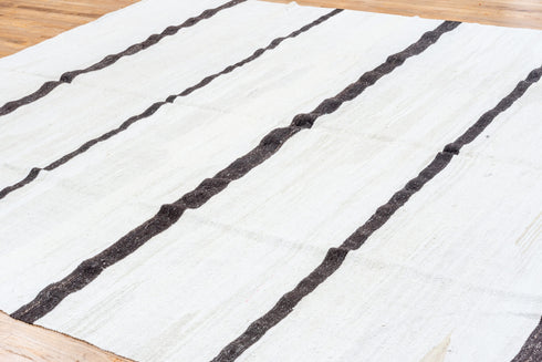 Vintage Kilim Area Rug (10' x 12')